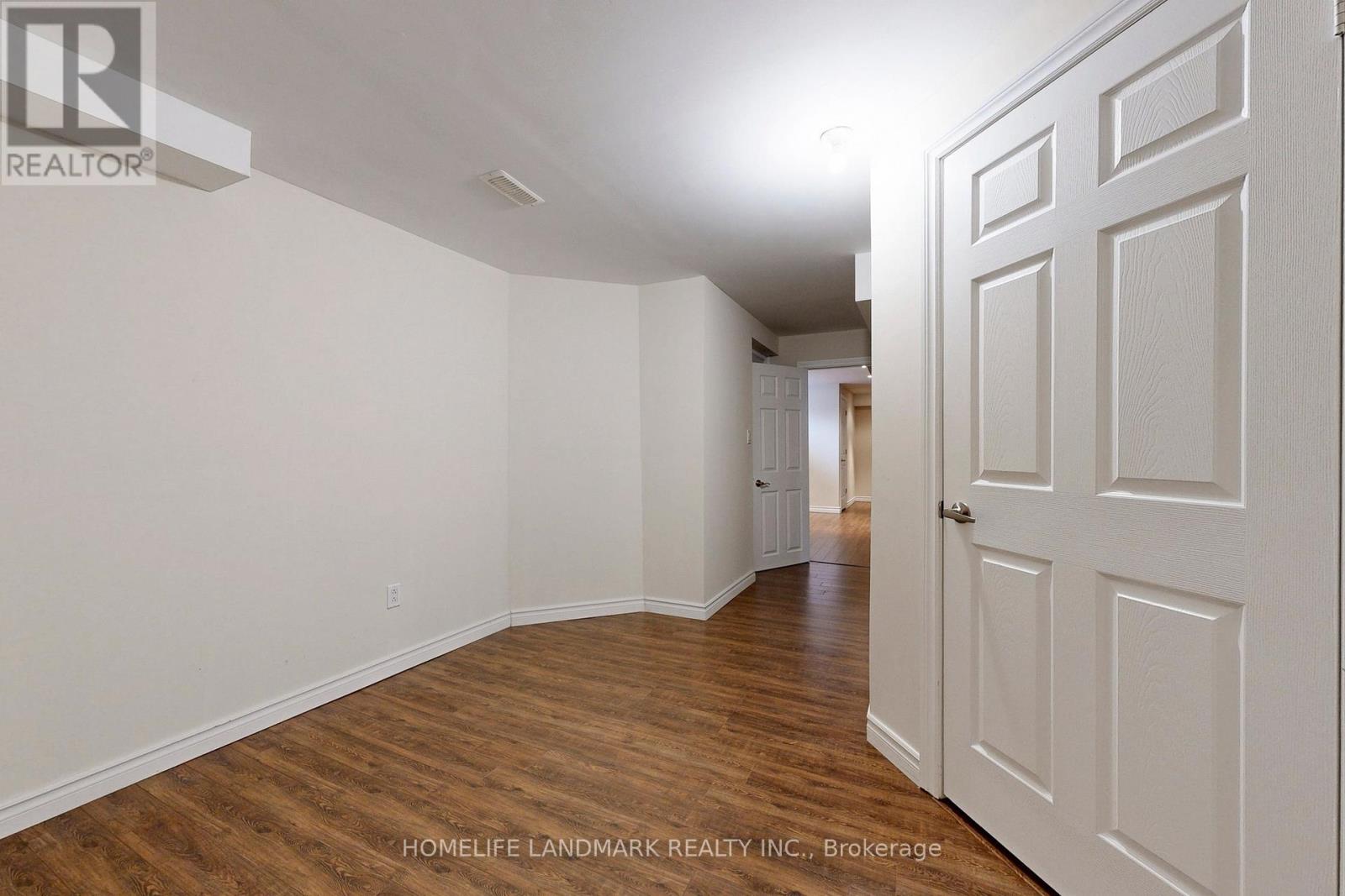 Photo 46 of 56 William Bartlett Drive, Markham ON