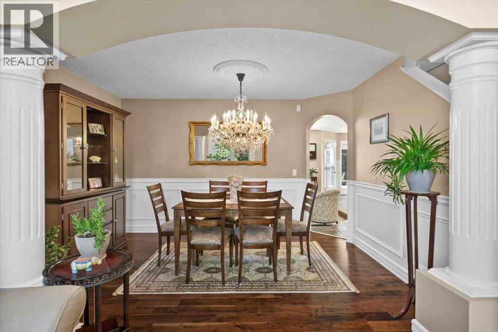 Single Family House for Sale in  Edgebrook Drive NW Edgemont Calgary 