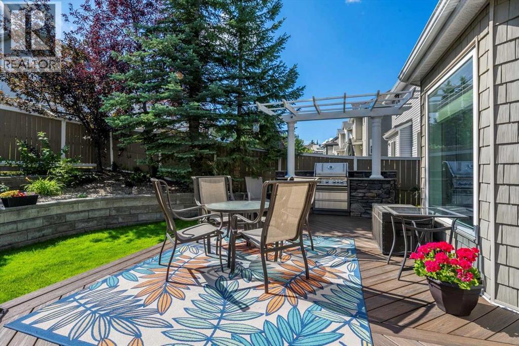 Single Family House for Sale in  Edgebrook Drive NW Edgemont Calgary 