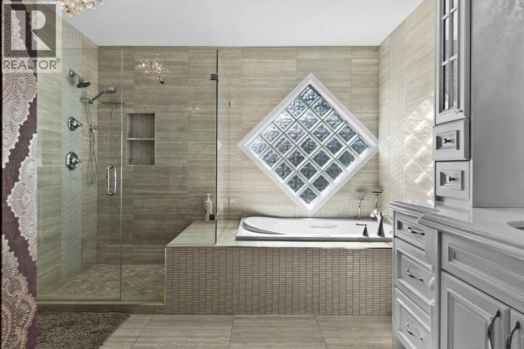 Single Family House for Sale in  Edgebrook Drive NW Edgemont Calgary 