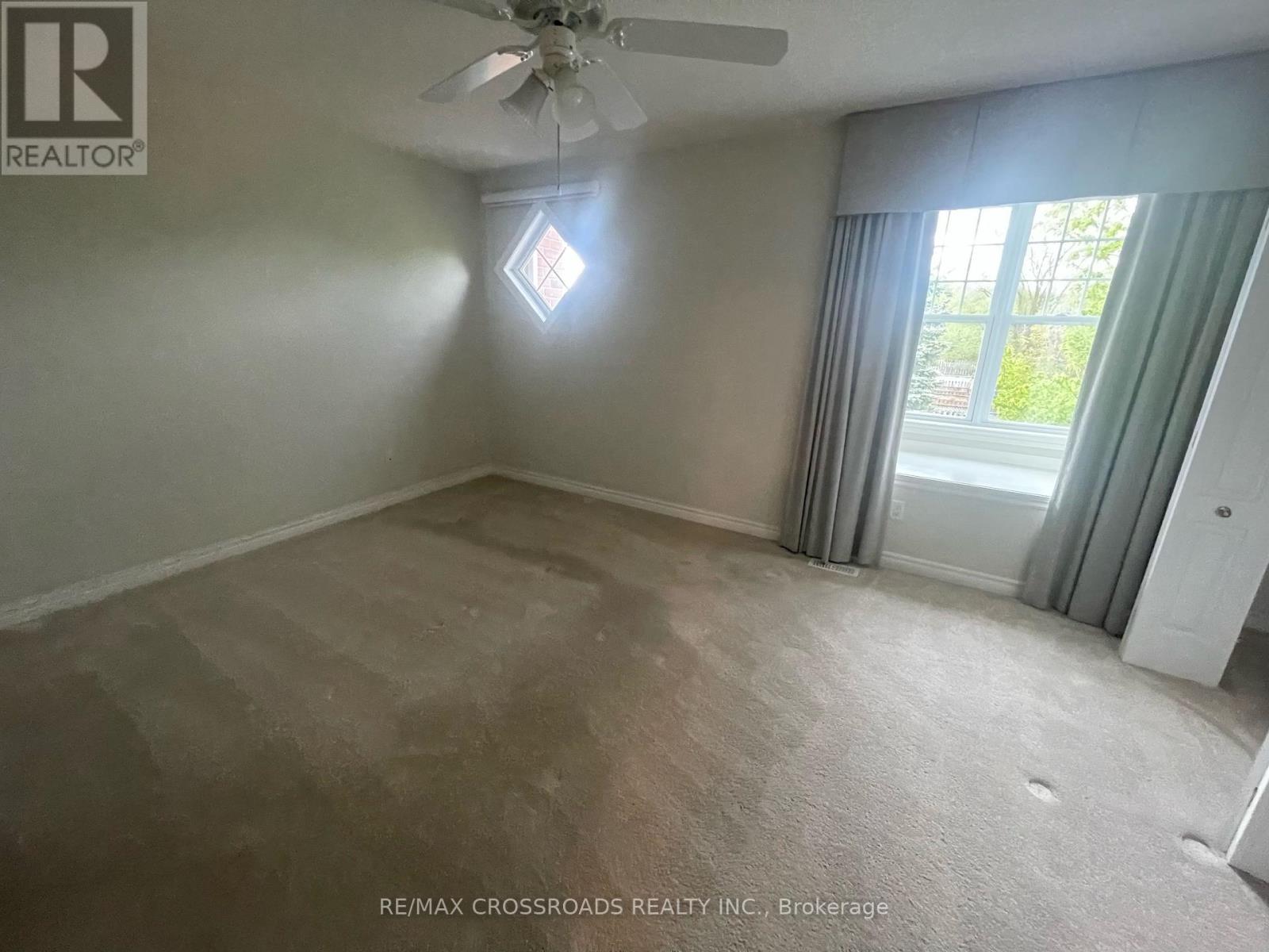 Photo 14 of 60 165 Terraview Crescent, Guelph ON