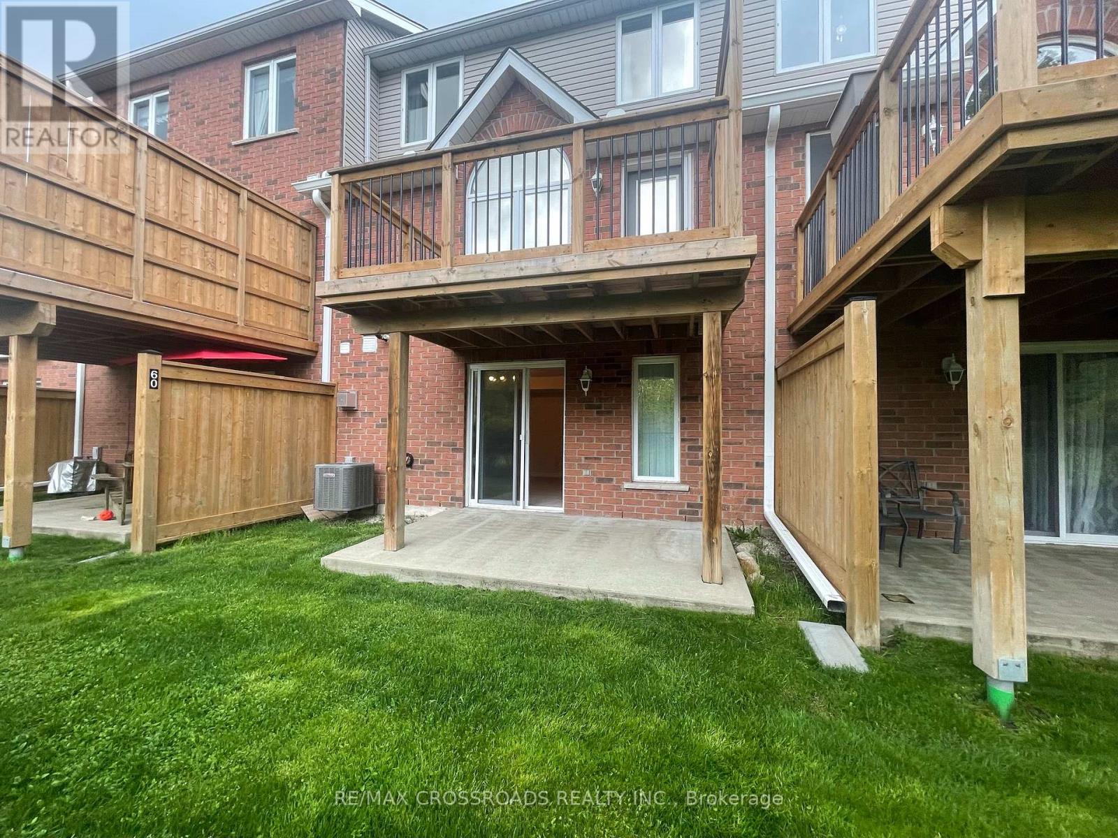 Photo 18 of 60 165 Terraview Crescent, Guelph ON
