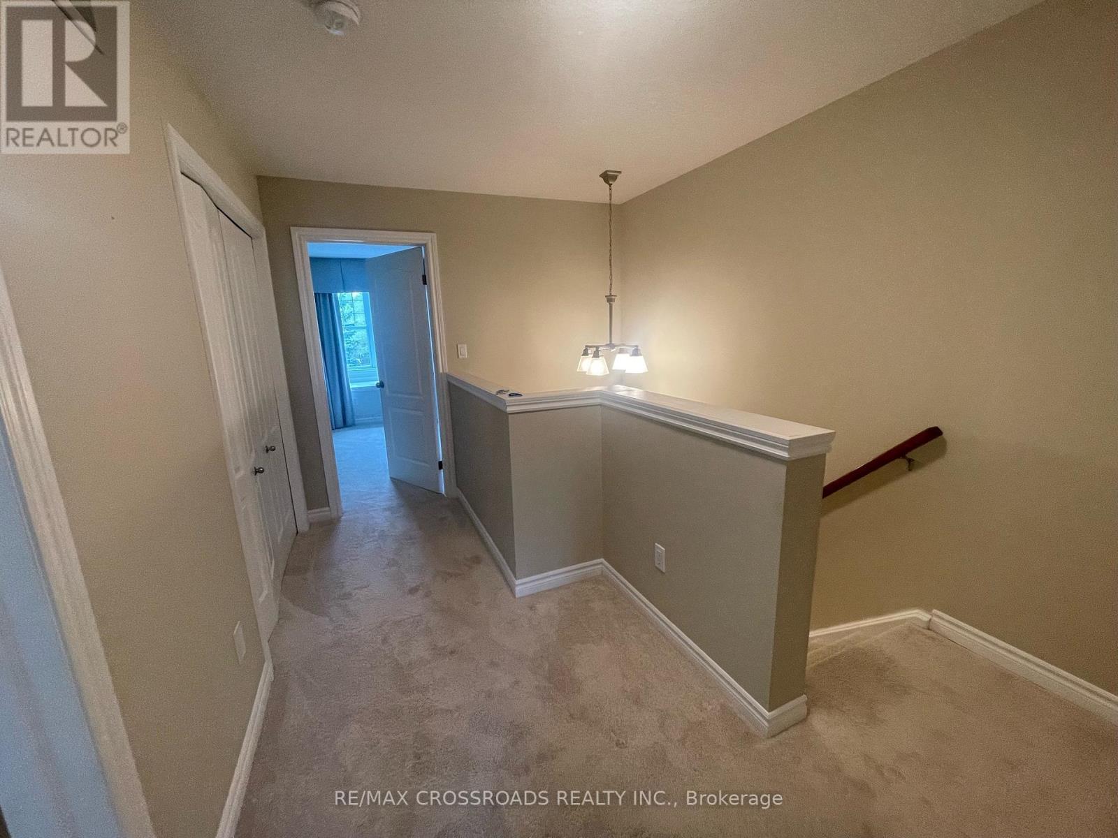 Photo 8 of 60 165 Terraview Crescent, Guelph ON