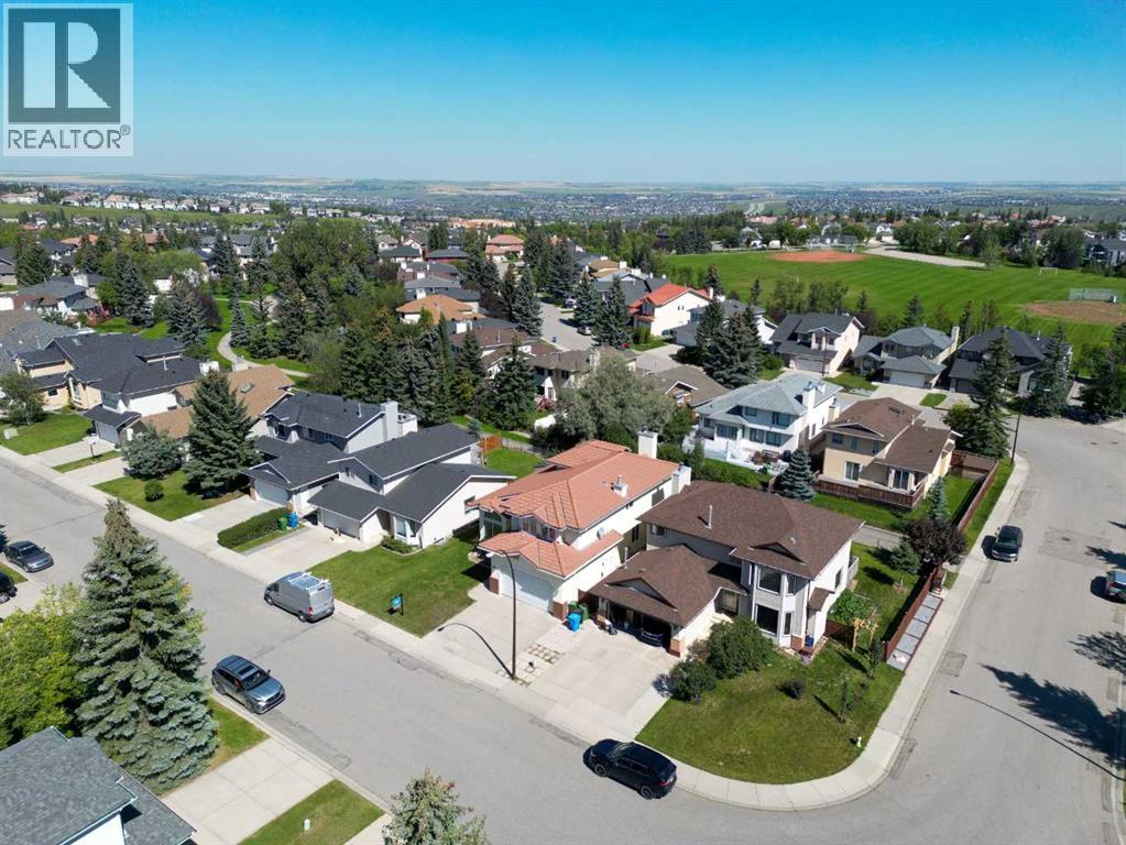 58 Edgebrook Close NW, Calgary, Alberta