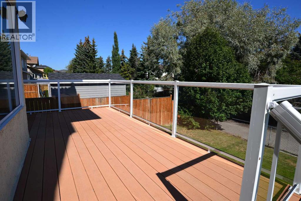 Single Family House for Sale in  Edgebrook Close NW Edgemont Calgary 