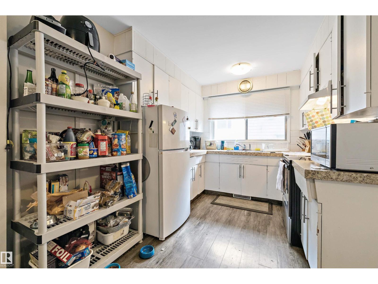 Photo 6 of 11540 123 St Nw, Edmonton AB