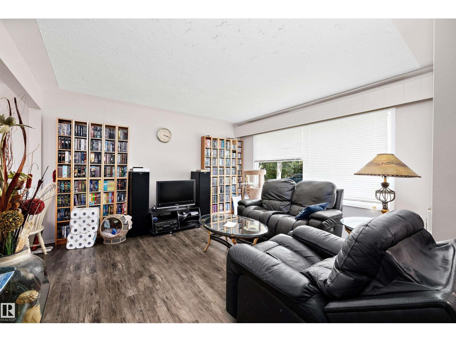 Photo 3 of 11540 123 St Nw, Edmonton AB