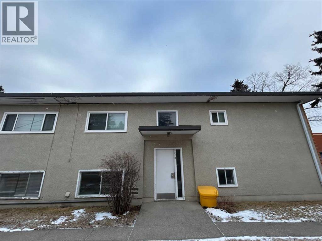 Multi-family House for Sale in / Brentwood Boulevard NW Brentwood Calgary 