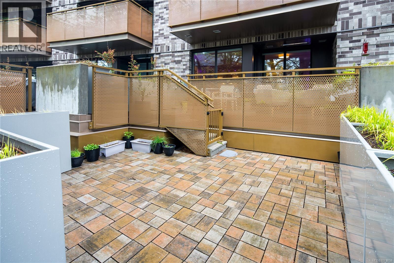 Single Family House for Sale in   Fort St Bellewood Park Victoria 