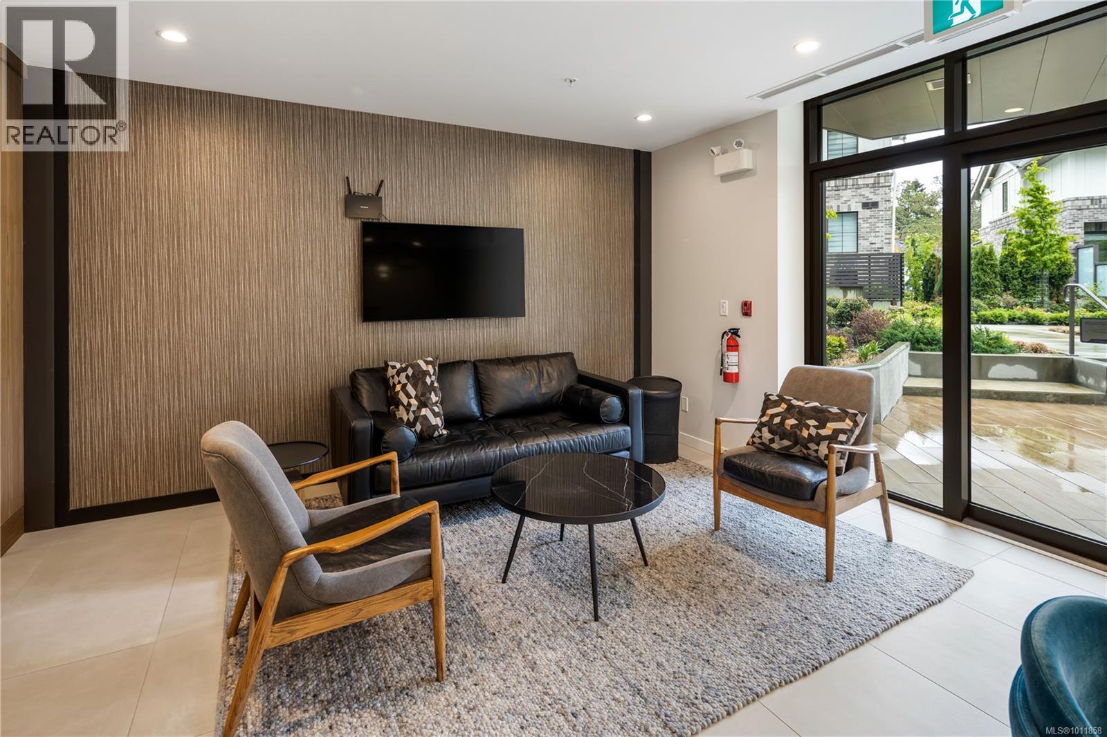 Single Family House for Sale in   Fort St Bellewood Park Victoria 