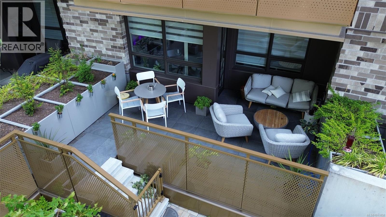 Single Family House for Sale in   Fort St Bellewood Park Victoria 
