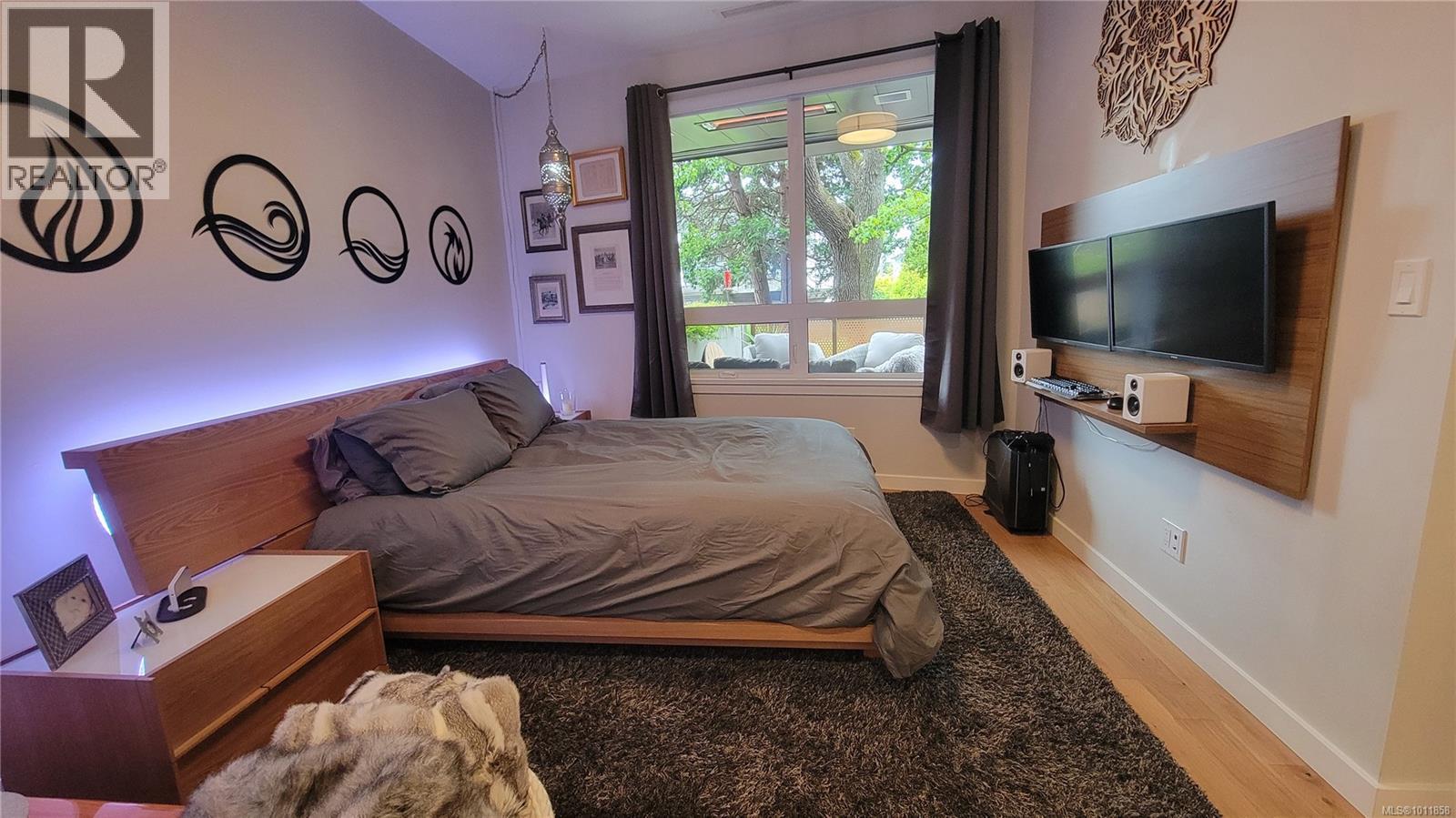 Single Family House for Sale in   Fort St Bellewood Park Victoria 