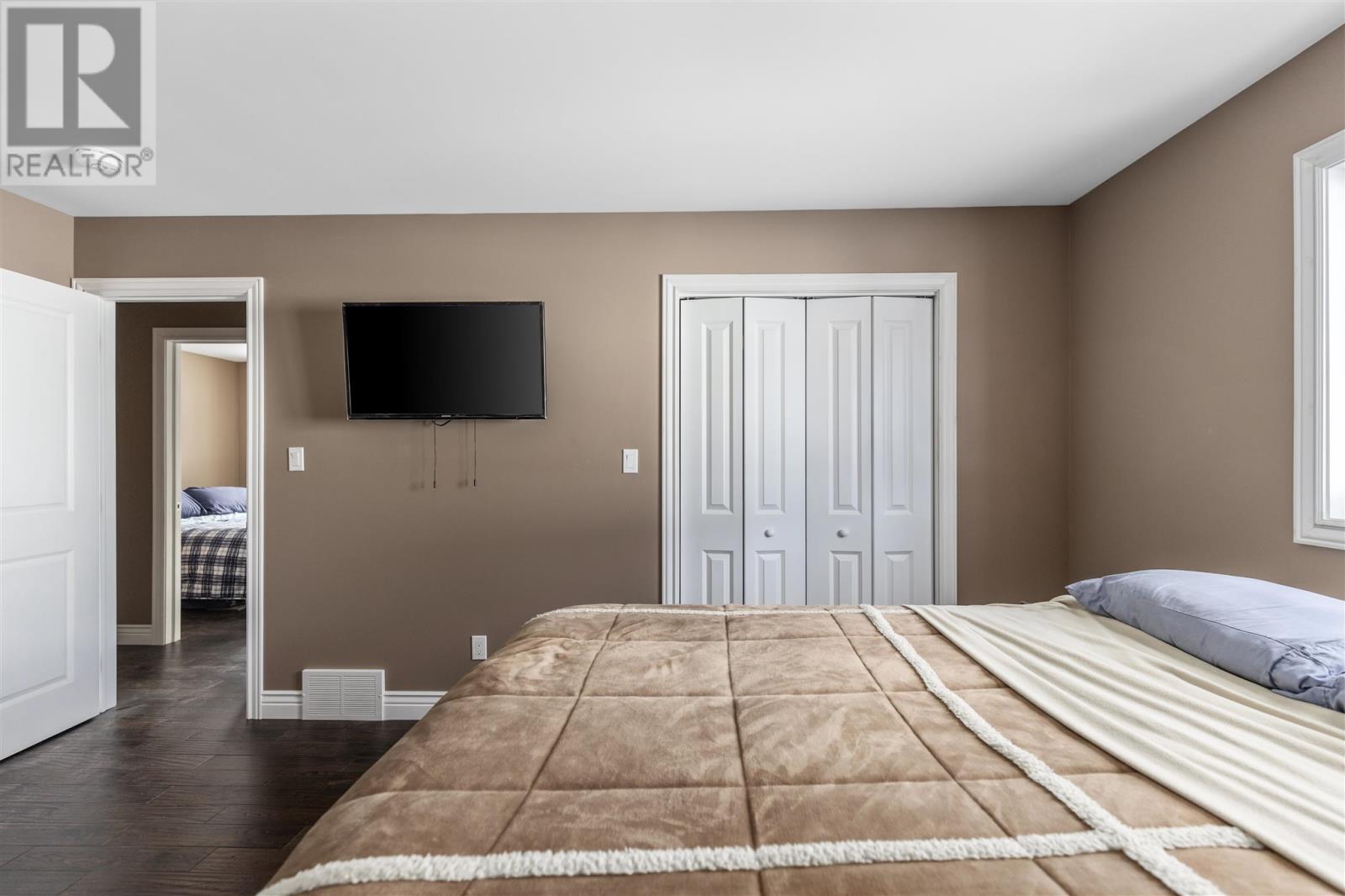 Photo 17 of 39 Saddle Cres, Sault Ste Marie ON
