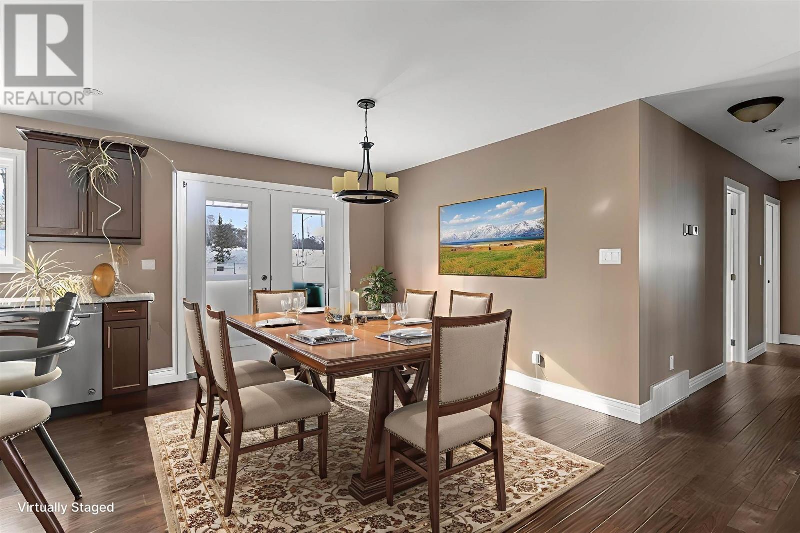 Photo 9 of 39 Saddle Cres, Sault Ste Marie ON
