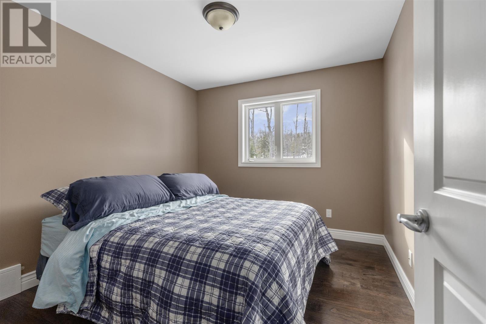 Photo 24 of 39 Saddle Cres, Sault Ste Marie ON