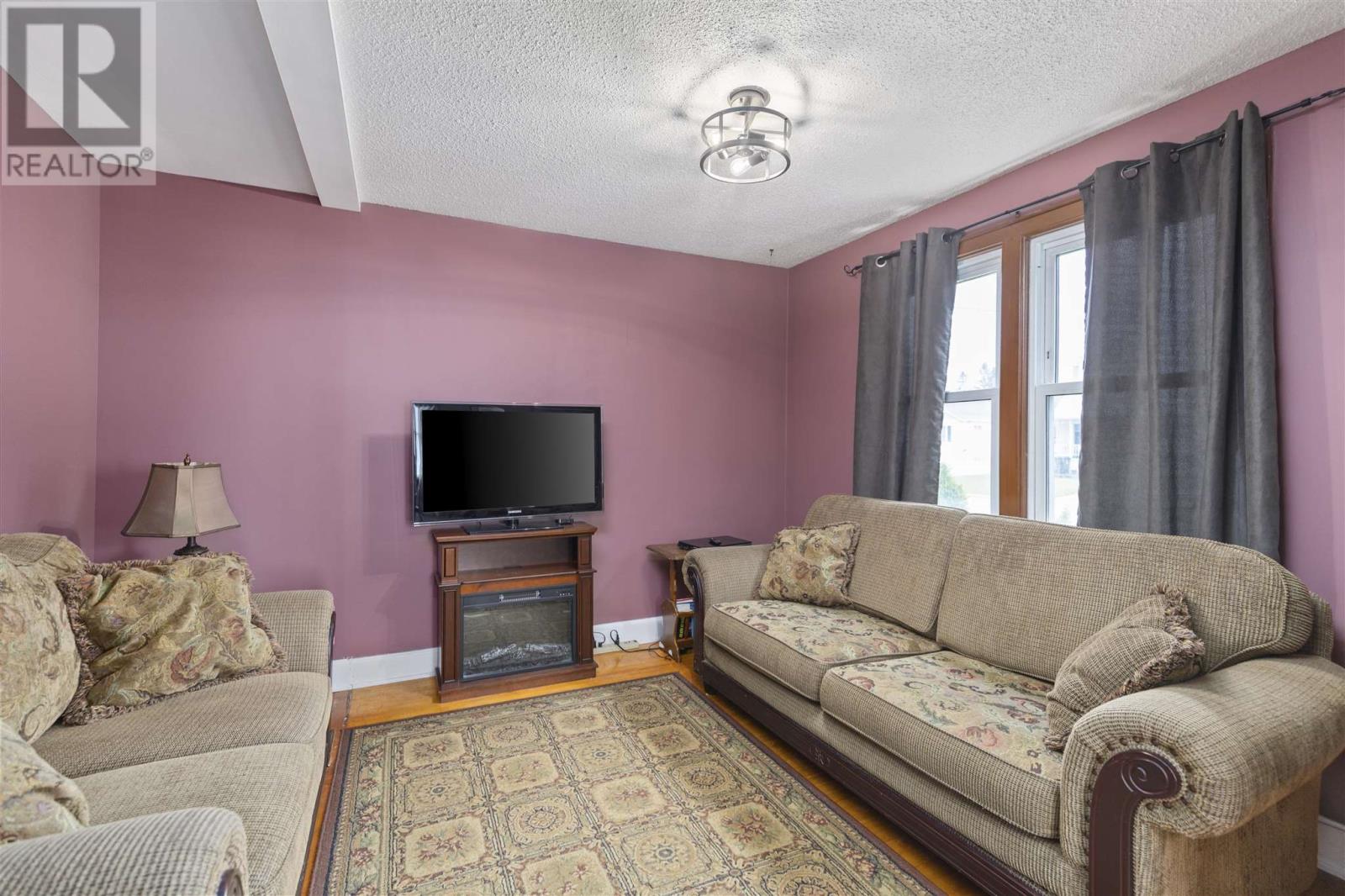 Photo 13 of 615 Sherbourne St, Sault Ste Marie ON