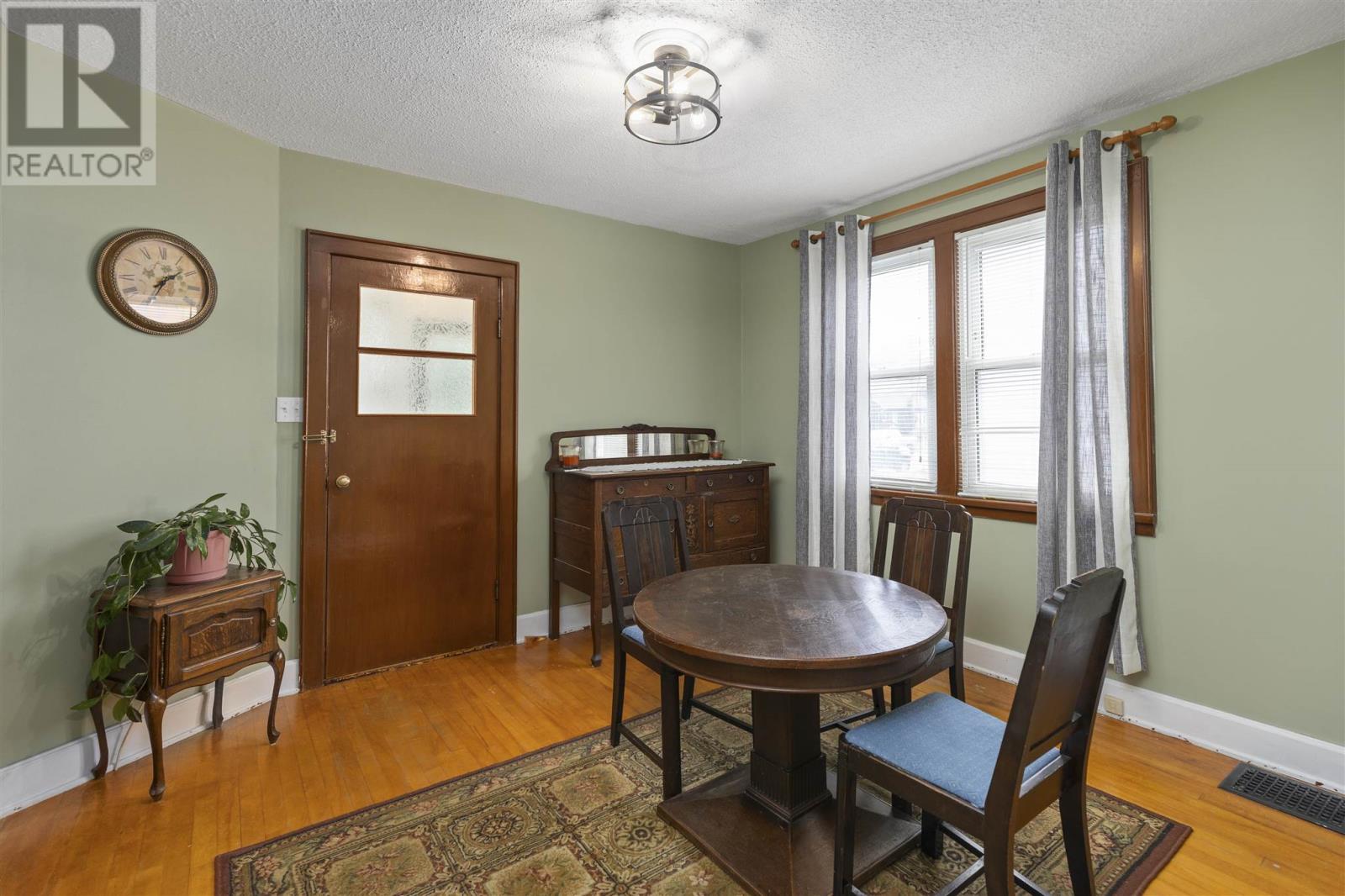 Photo 10 of 615 Sherbourne St, Sault Ste Marie ON