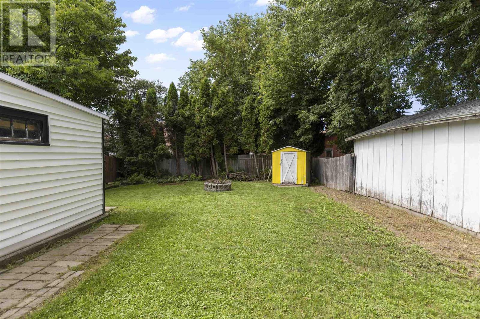 Photo 25 of 615 Sherbourne St, Sault Ste Marie ON
