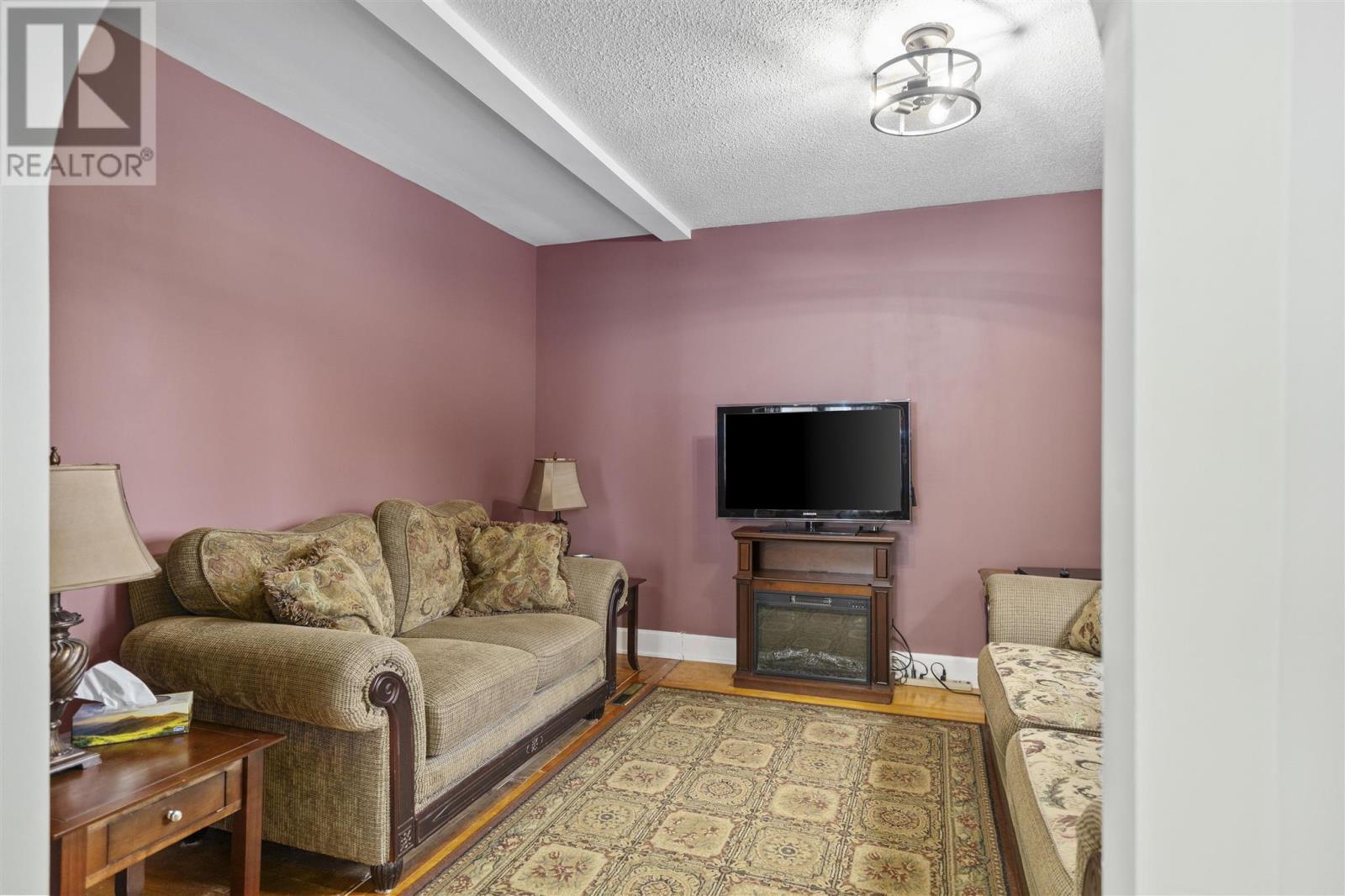 Photo 12 of 615 Sherbourne St, Sault Ste Marie ON