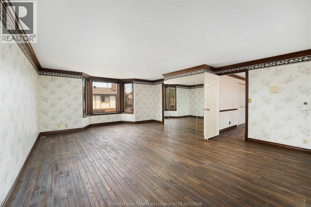 Photo 20 of 294 Hyde Park, Amherstburg ON