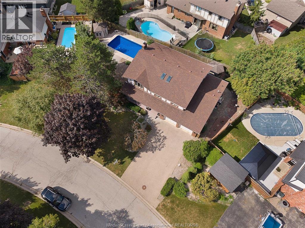 Photo 40 of 294 Hyde Park, Amherstburg ON