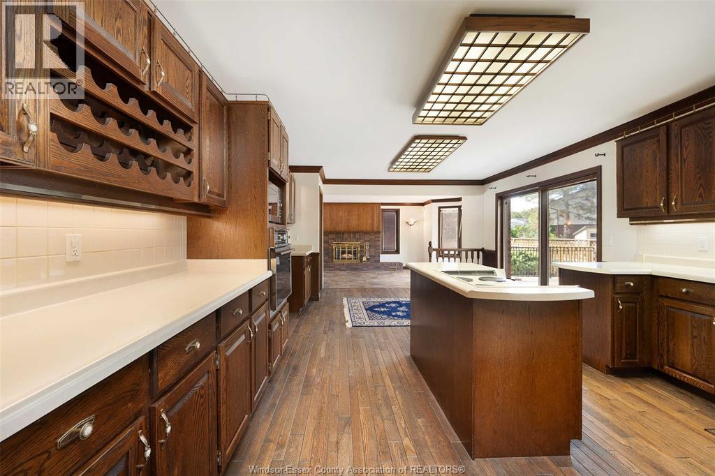 Photo 13 of 294 Hyde Park, Amherstburg ON