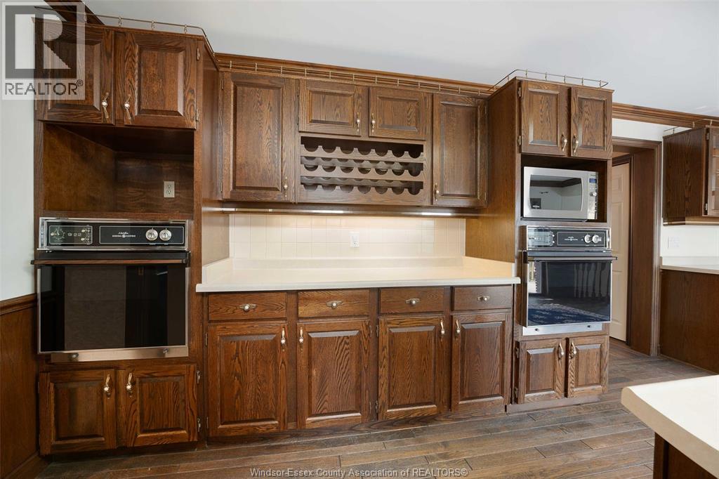 Photo 12 of 294 Hyde Park, Amherstburg ON