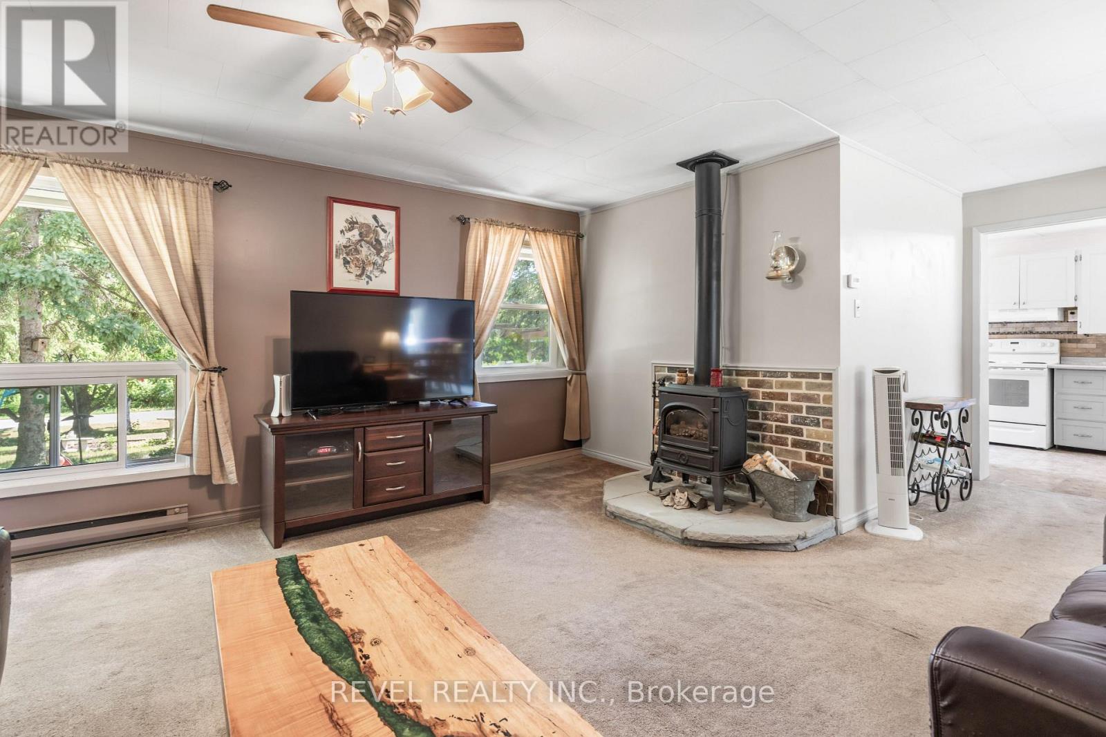 Photo 5 of 643 Balsam Lake Drive, Kawartha Lakes ON