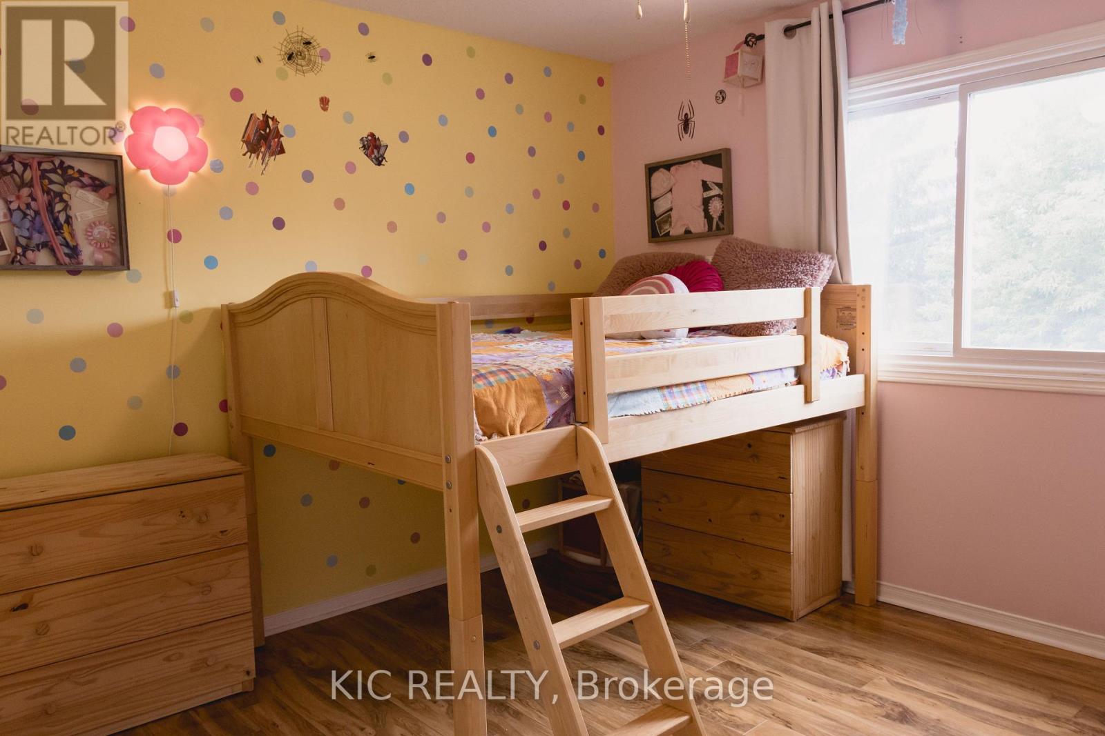 Photo 7 of 917 Chipping Park Boulevard, Cobourg ON