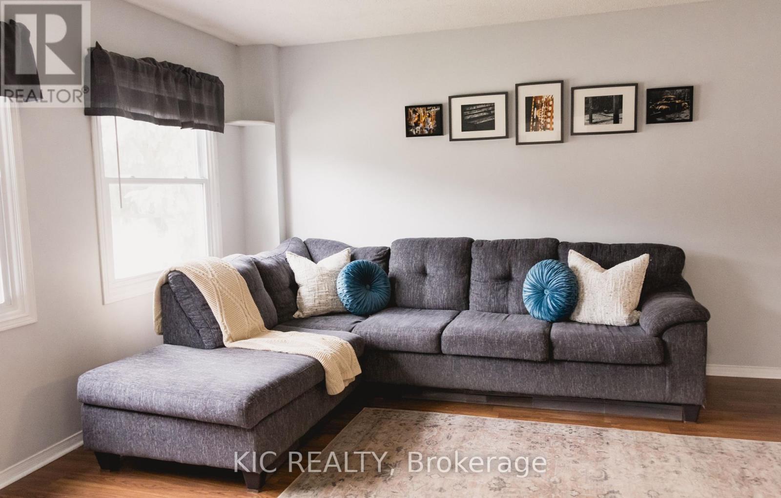 Photo 3 of 917 Chipping Park Boulevard, Cobourg ON