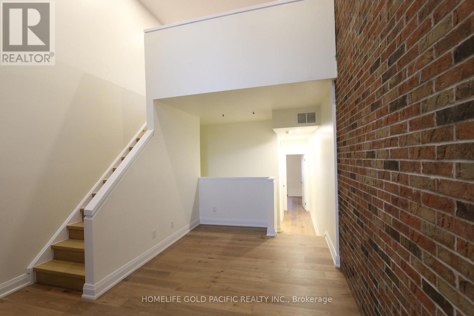 Photo 11 of 30 A Mcgill Street, Toronto ON