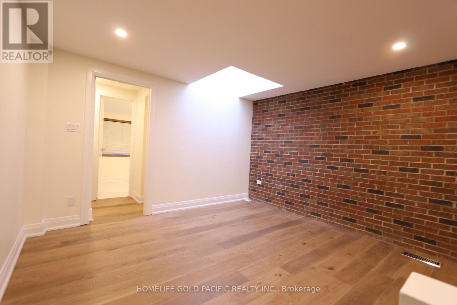 Photo 12 of 30 A Mcgill Street, Toronto ON
