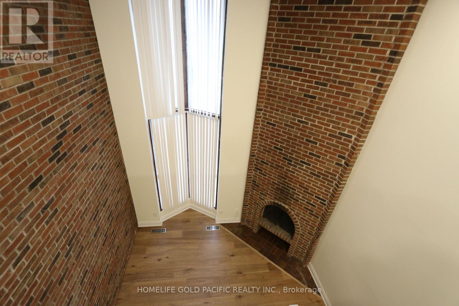 Photo 14 of 30 A Mcgill Street, Toronto ON