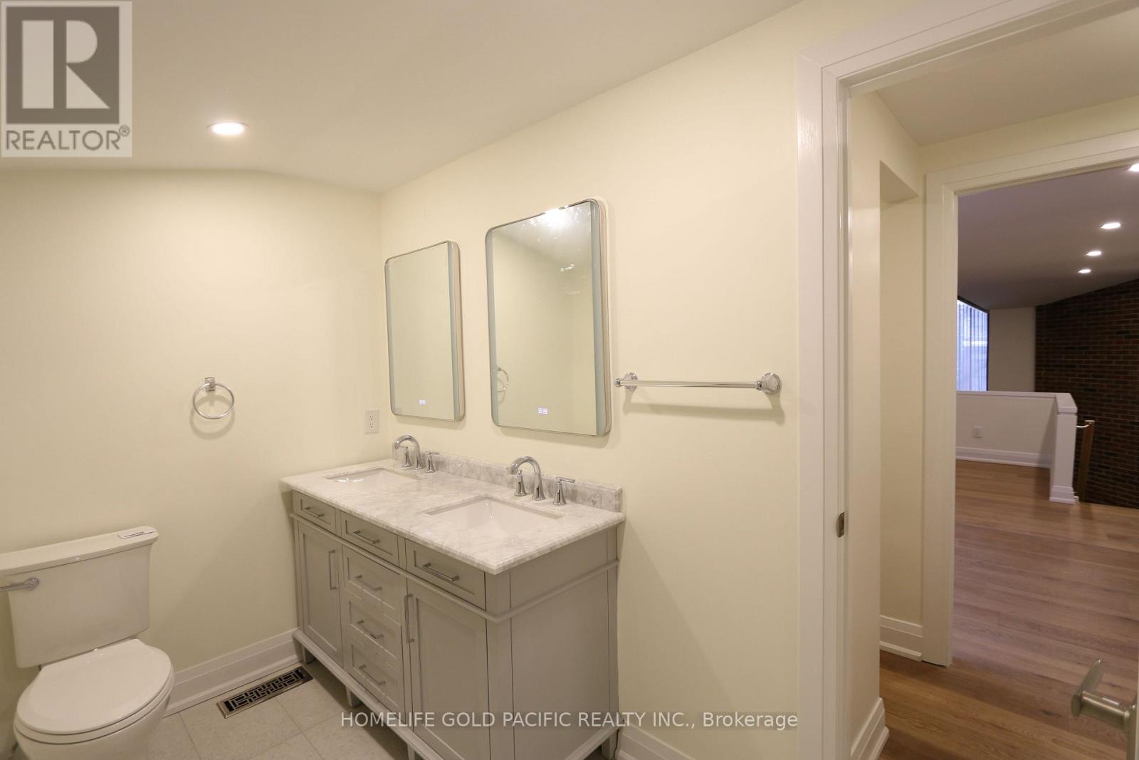 Photo 19 of 30 A Mcgill Street, Toronto ON