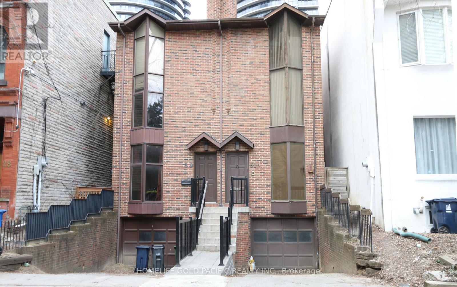 Photo 3 of 30 A Mcgill Street, Toronto ON