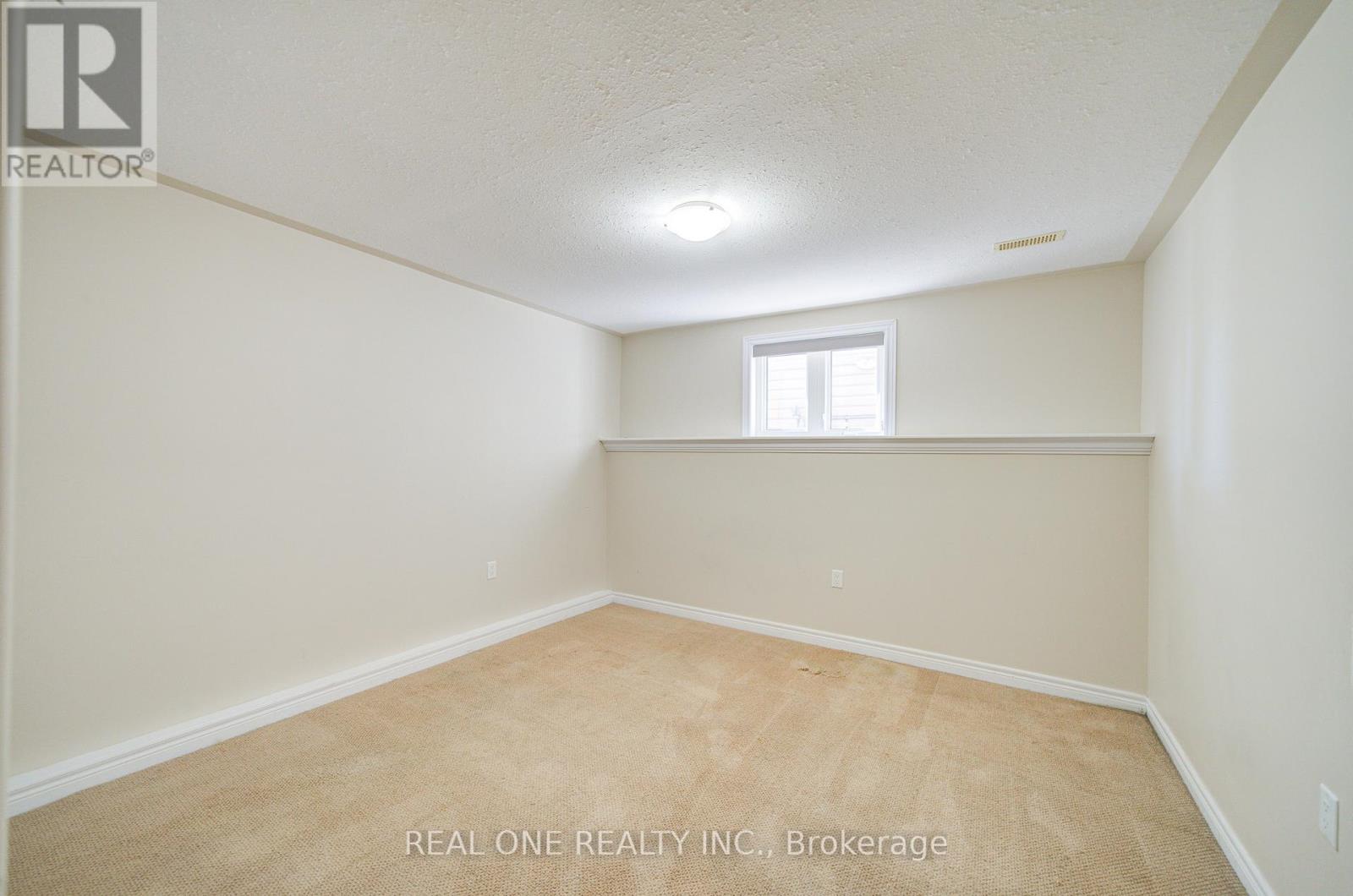 Photo 32 of 105 Milroy Drive, Peterborough North ON