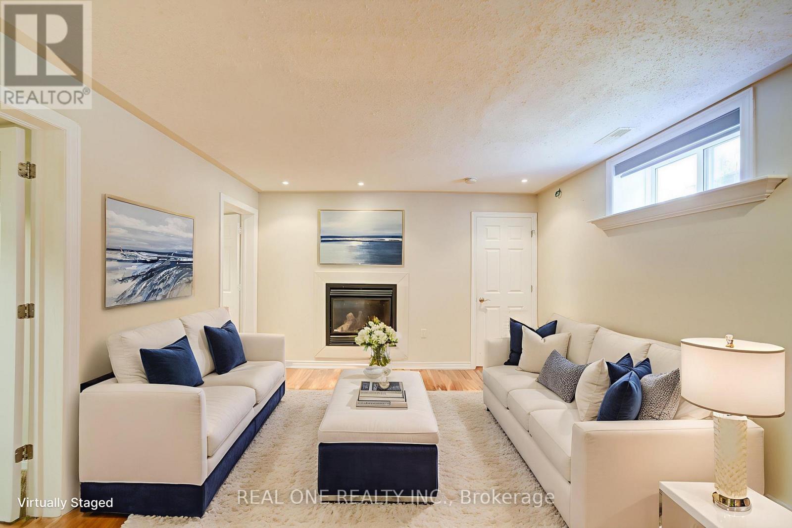 Photo 28 of 105 Milroy Drive, Peterborough North ON