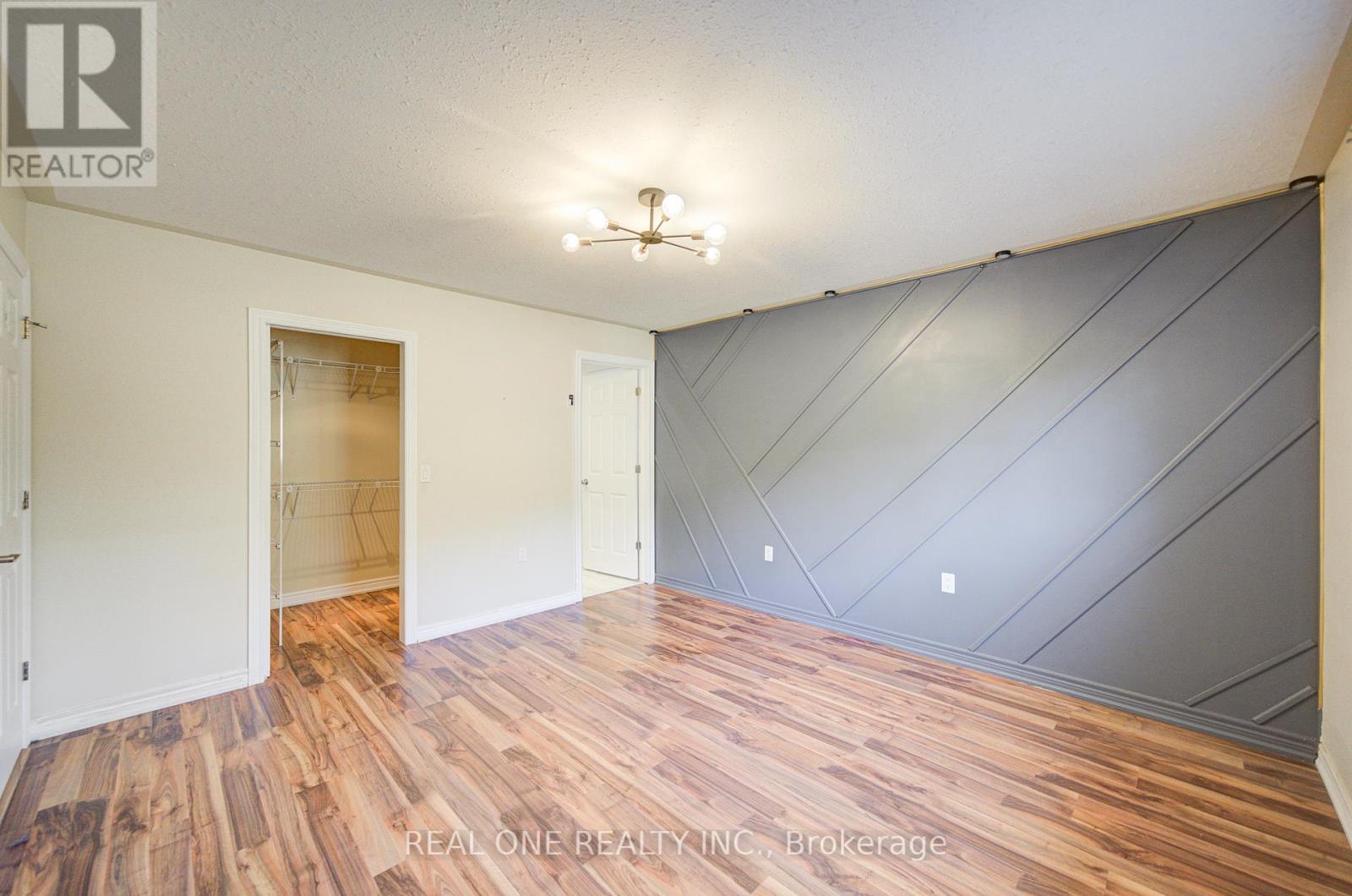 Photo 18 of 105 Milroy Drive, Peterborough North ON
