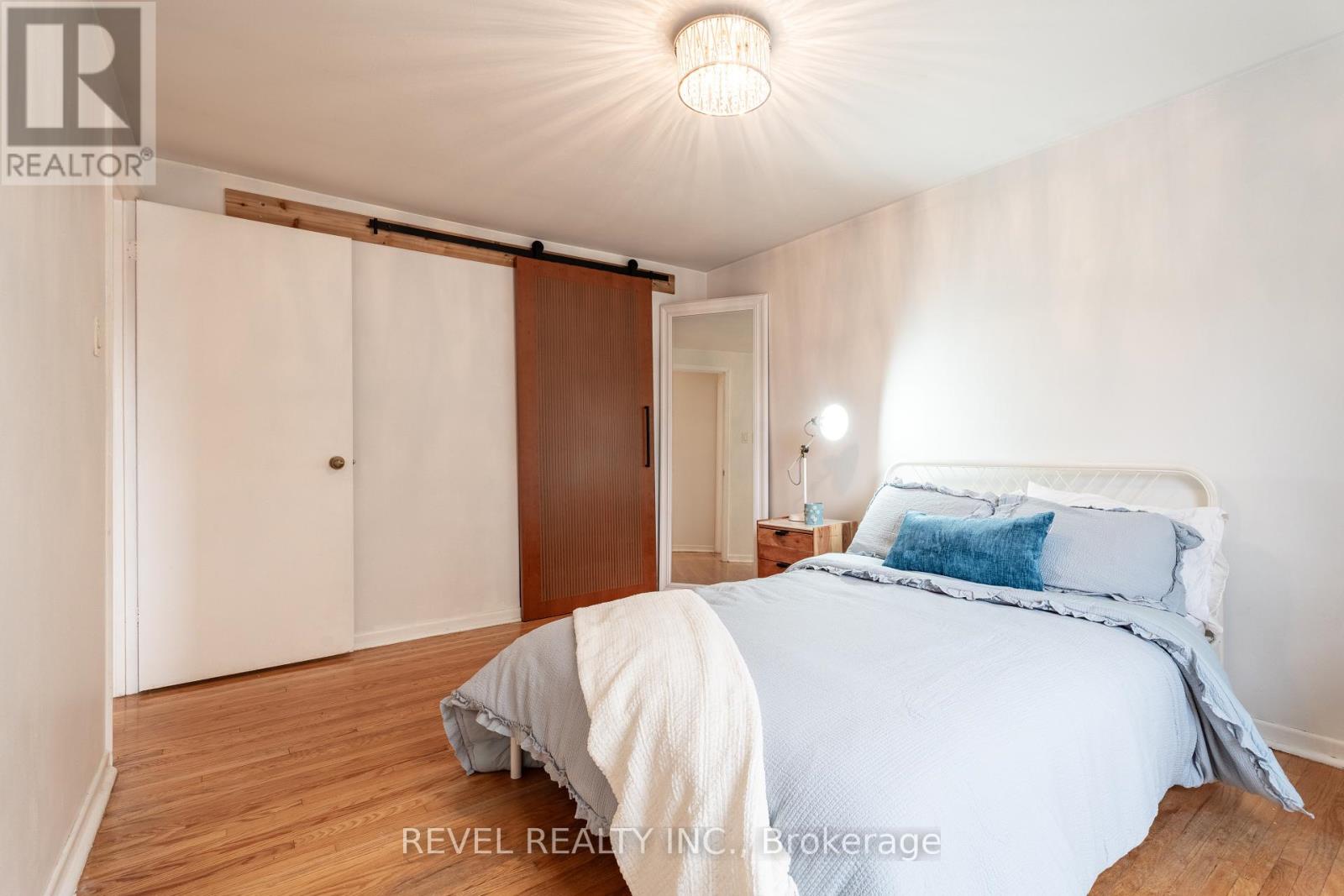 Photo 19 of 1315 Playford Road, Mississauga ON
