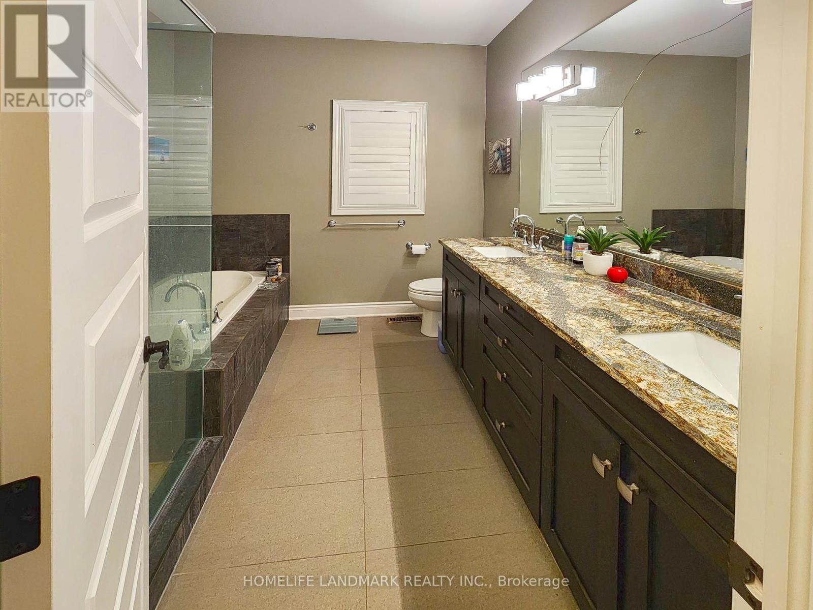Single Family House Bungalow for Sale in  ROBIN RIDGE DRIVE Central Elgin (Belmont) 