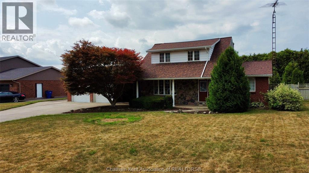 Photo 2 of 42 Willcox Street, Chatham ON