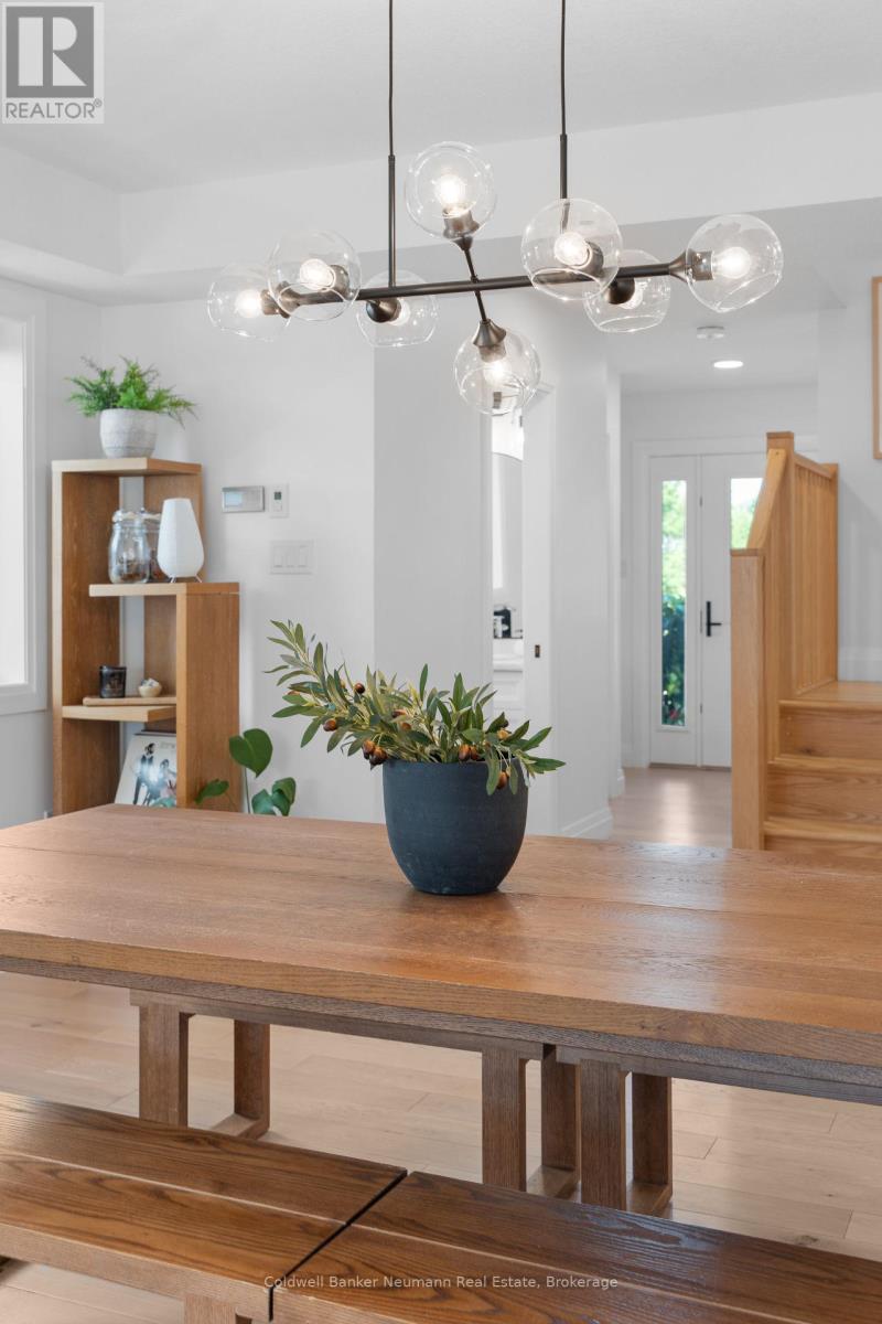 Photo 15 of 43 York Street E, Centre Wellington ON