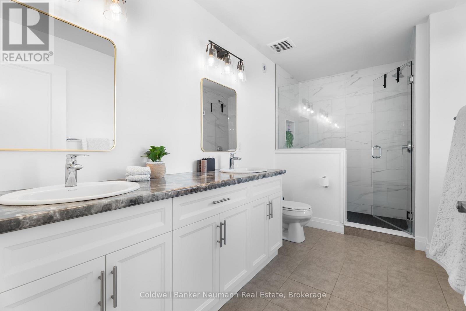 Photo 25 of 43 York Street E, Centre Wellington ON