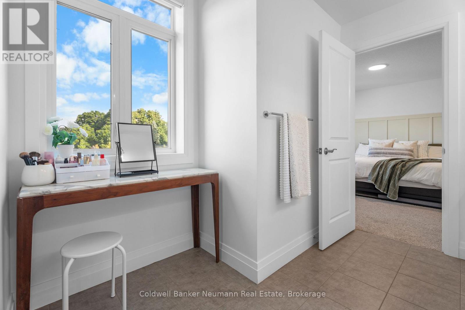 Photo 27 of 43 York Street E, Centre Wellington ON