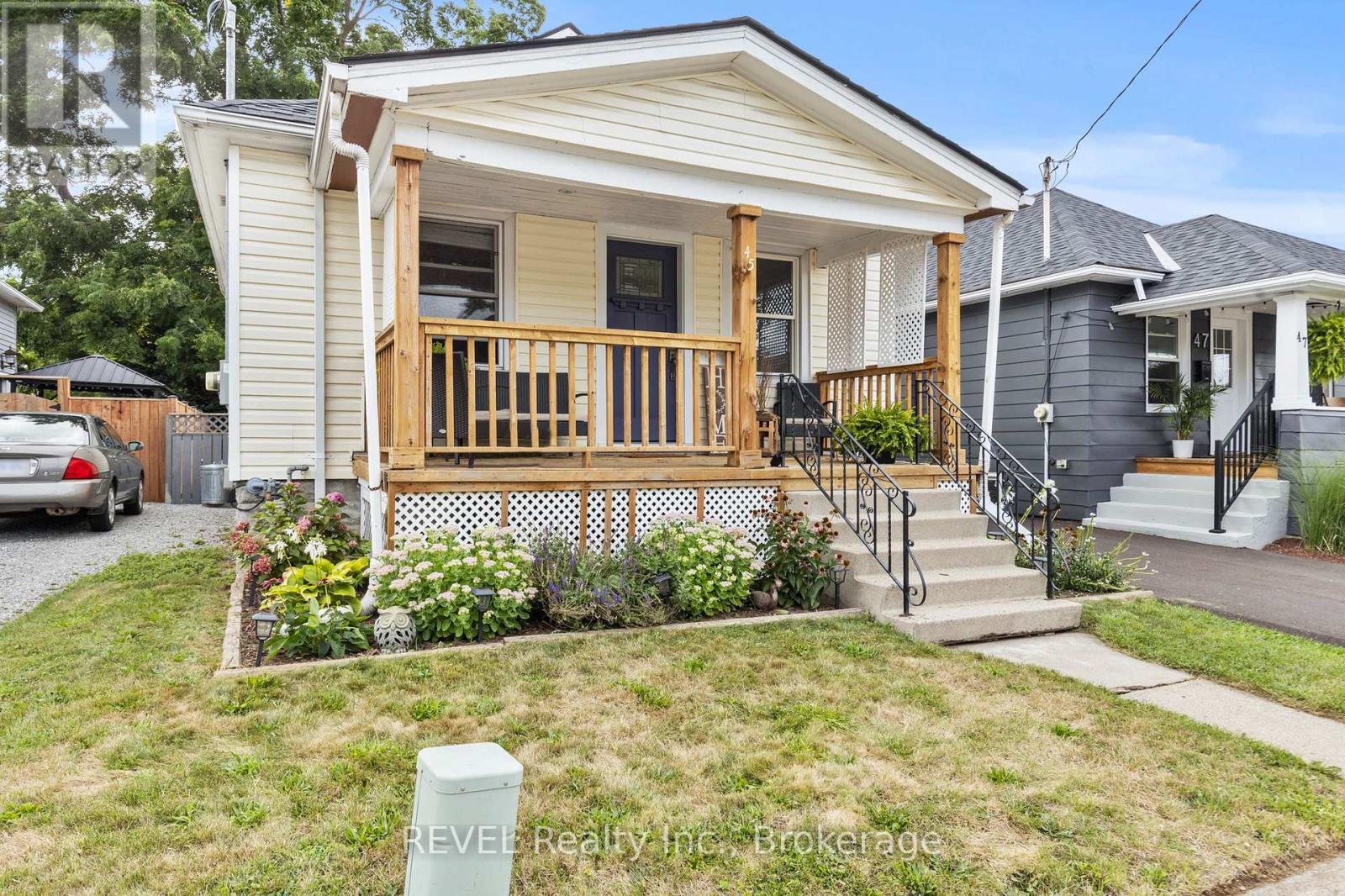 Photo 21 of 45 Mcghie Street, St Catharines ON