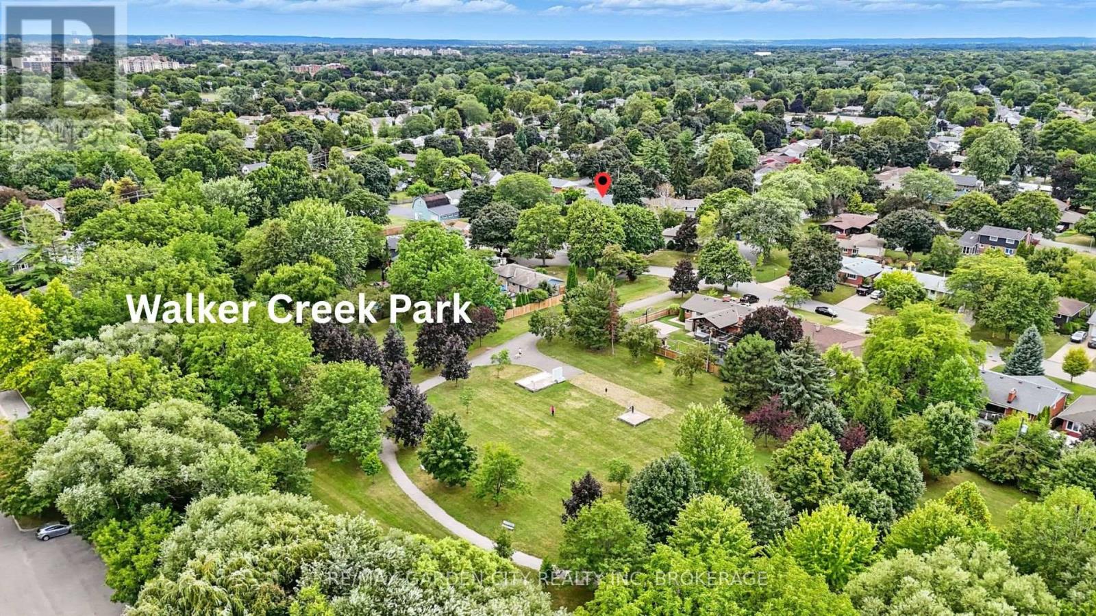 Photo 46 of 3 Cardinal Circle, St Catharines ON