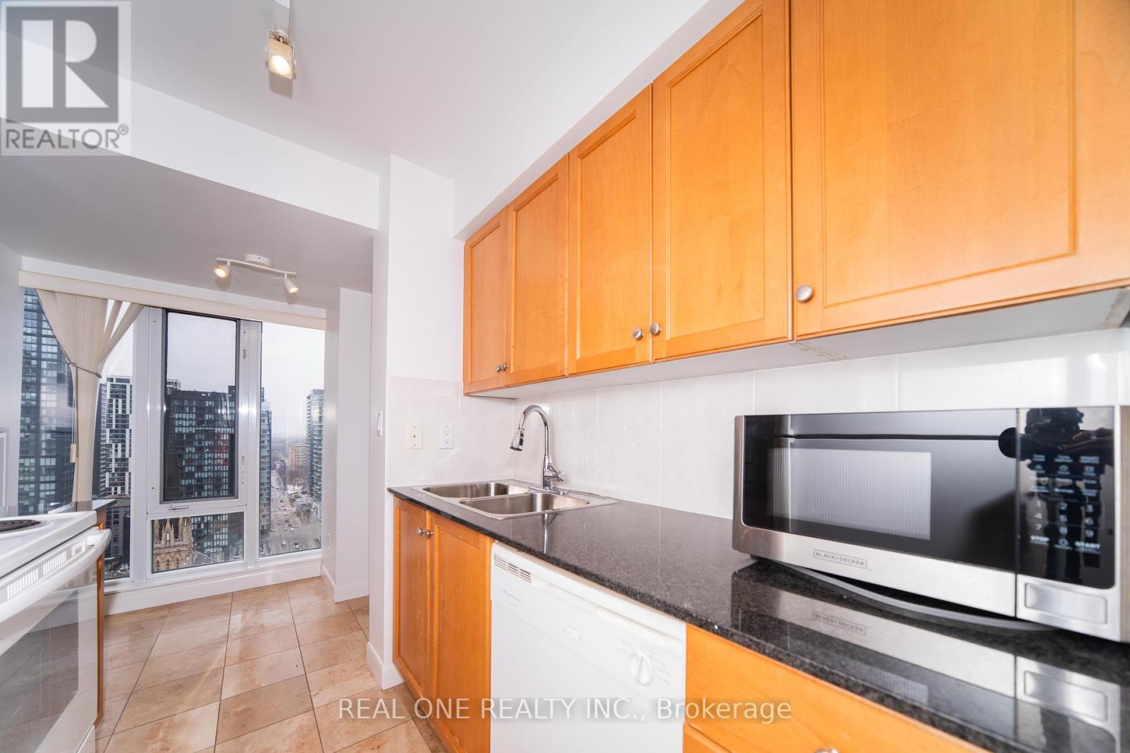Photo 14 of 2404 210 Victoria Street, Toronto ON