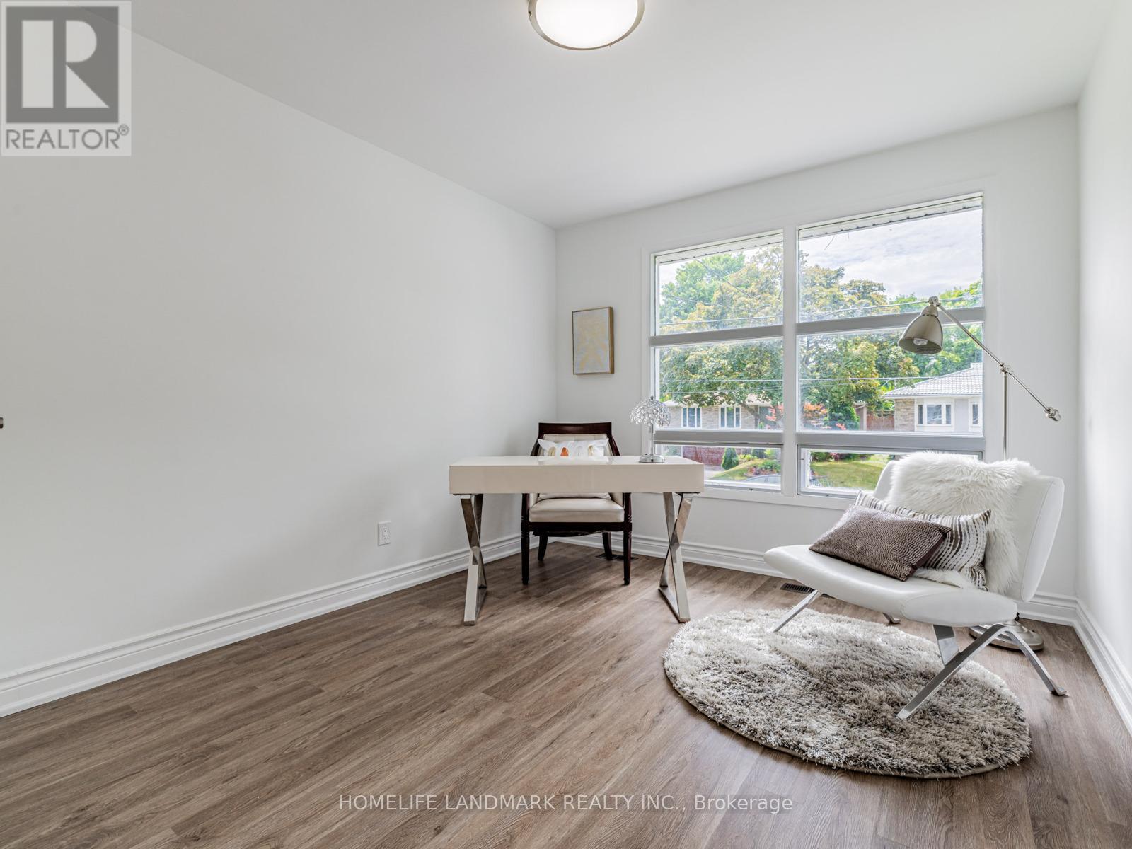 Photo 16 of 30 Burleigh Heights Drive, Toronto ON