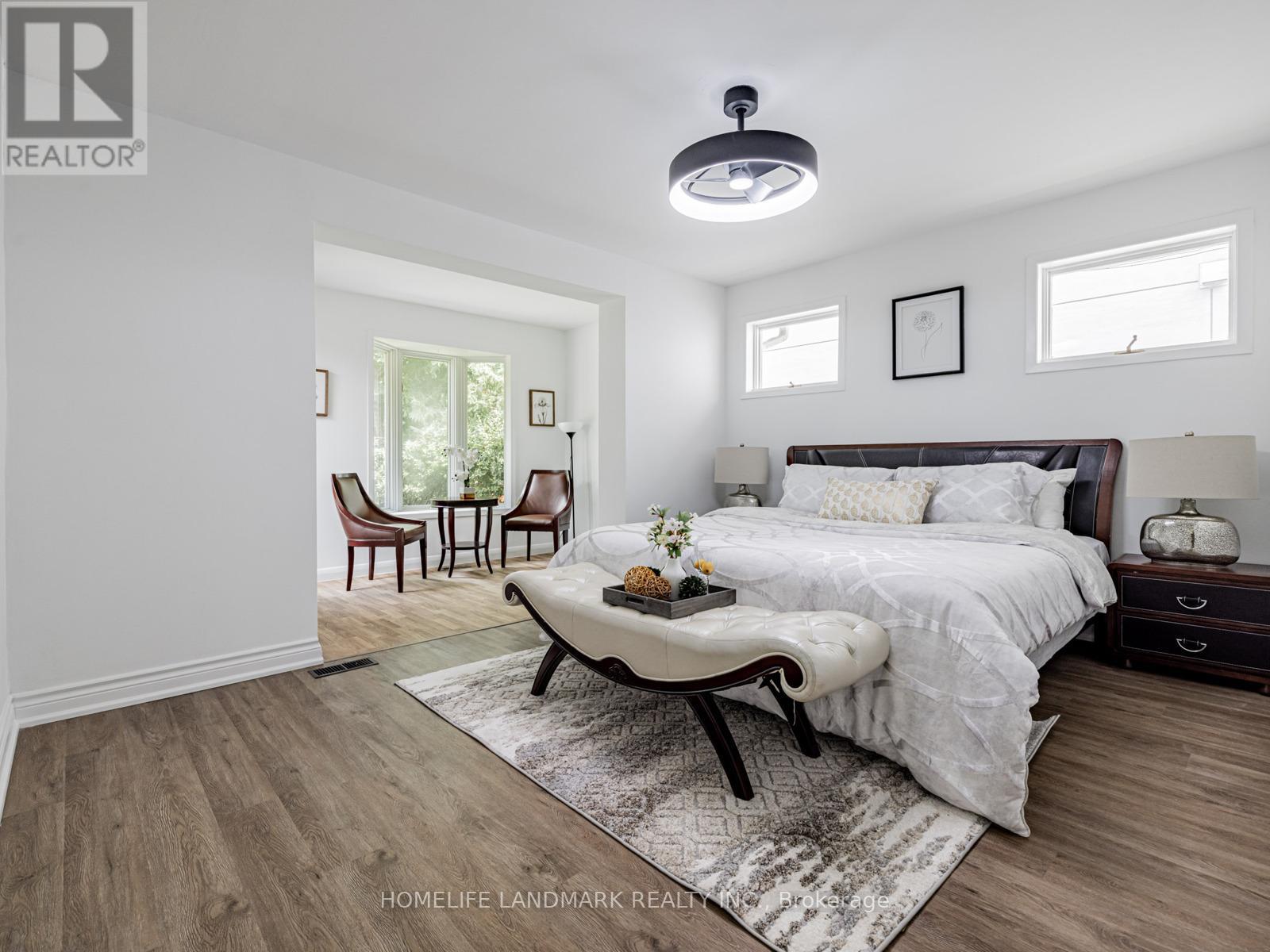 Photo 17 of 30 Burleigh Heights Drive, Toronto ON