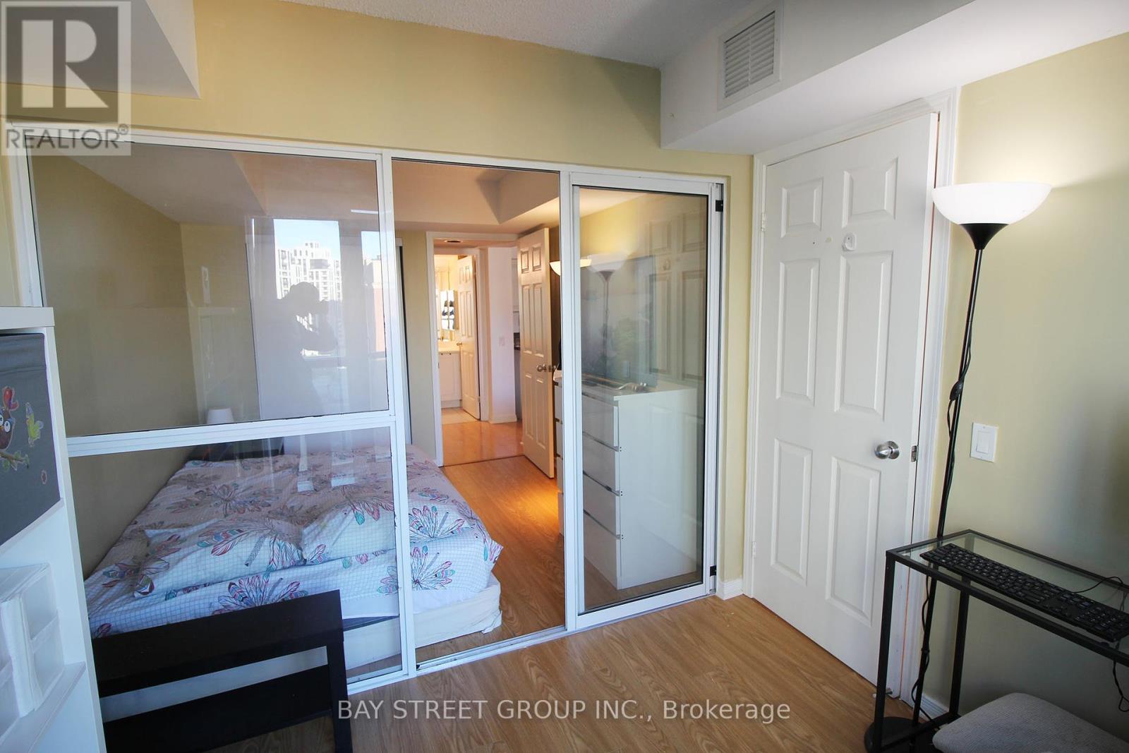 Photo 9 of 1512 30 Harrison Garden Boulevard, Toronto ON